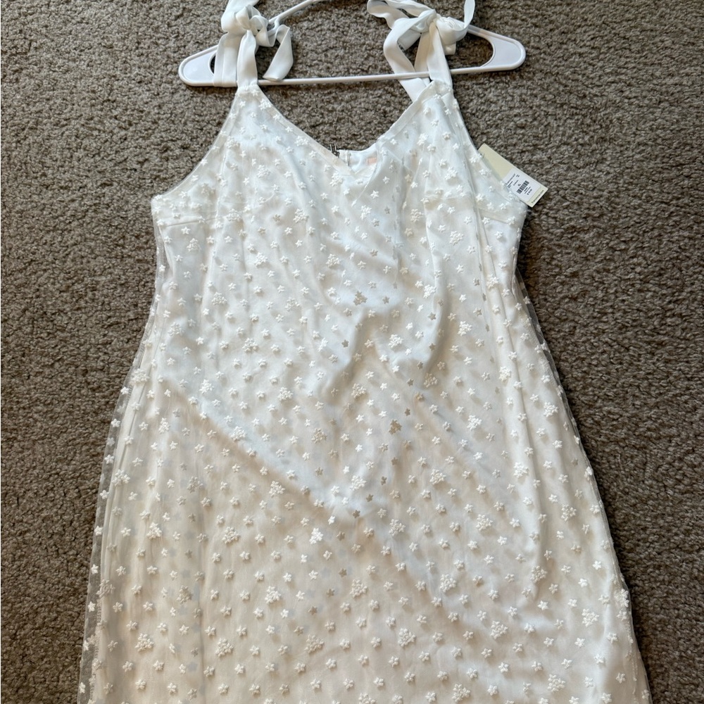 Francesca's Collections White Floral Wedding Dress